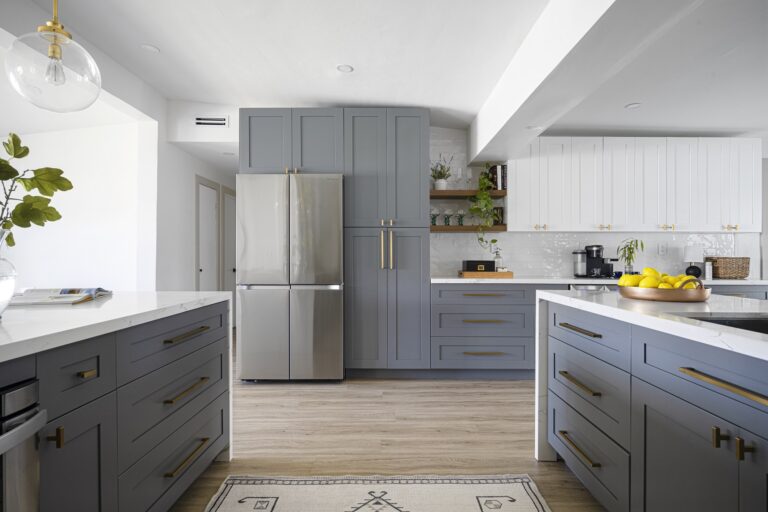 The Duo Color Kitchen, Miami, FL — photo 10 of 14 — interior design by EFE Creative Lab