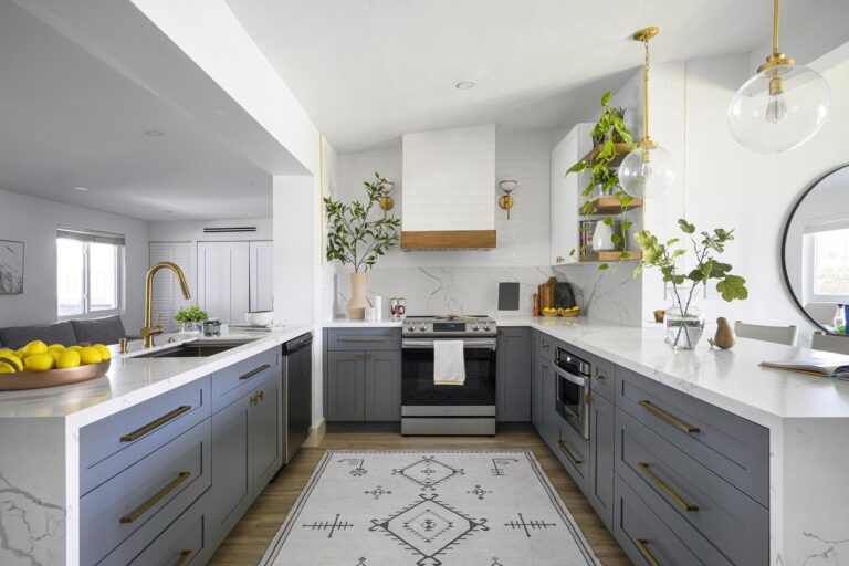 The Duo Color Kitchen, Miami, FL — photo 12 of 14 — interior design by EFE Creative Lab