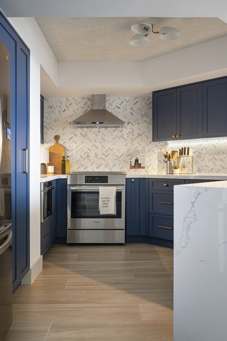 The Miami Beach Modern Condo, Miami Beach, FL — photo 7 of 17 — interior design by EFE Creative Lab