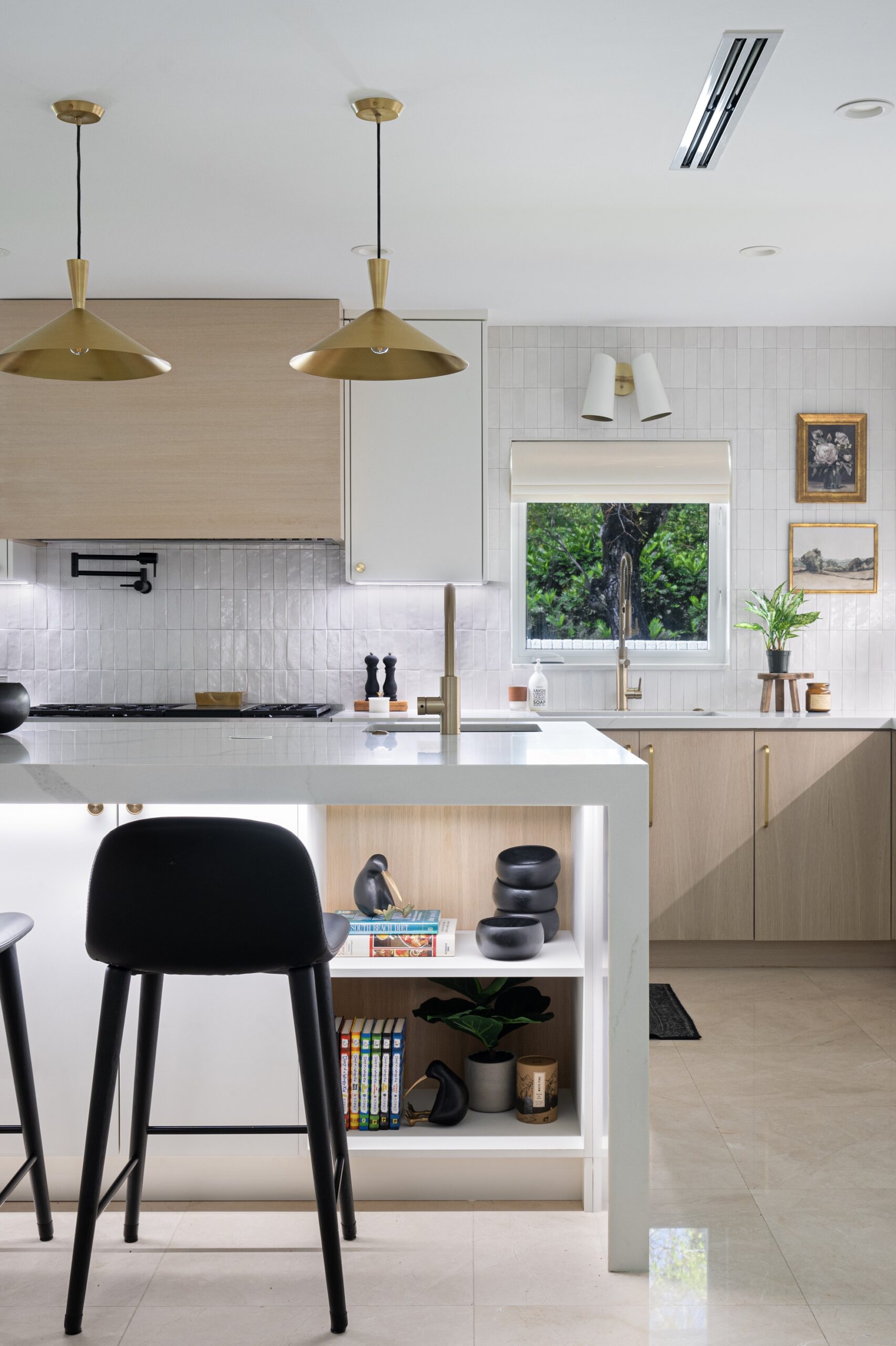 The Miami Shores Ranch, Miami Shores, FL — photo 10 of 27 — interior design by EFE Creative Lab