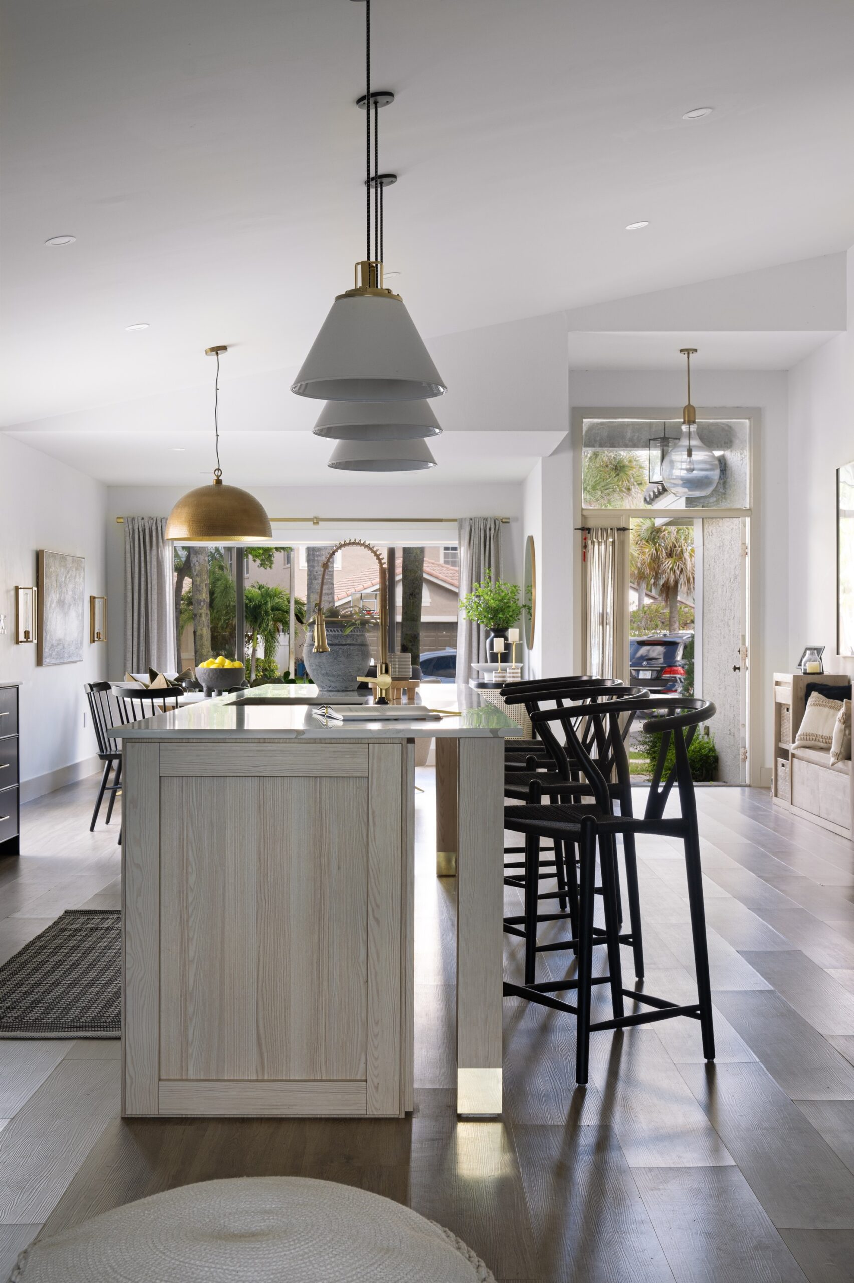 The Silverlakes Home, Miramar, FL — photo 8 of 24 — interior design by EFE Creative Lab