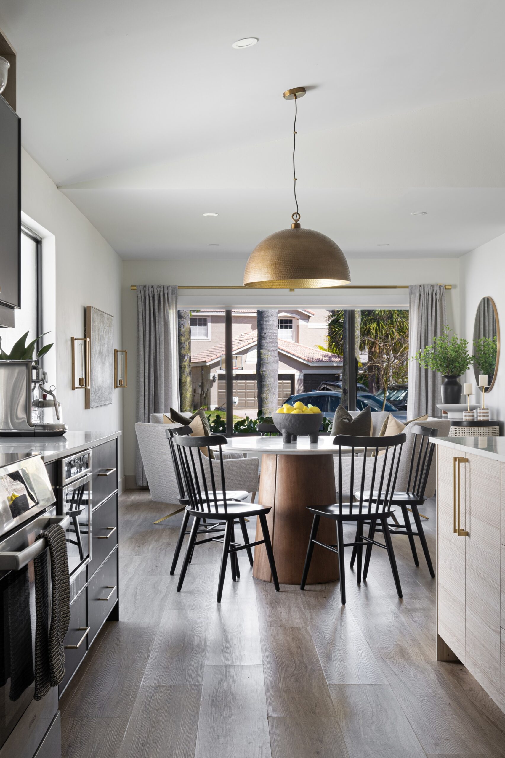 The Silverlakes Home, Miramar, FL — photo 9 of 24 — interior design by EFE Creative Lab