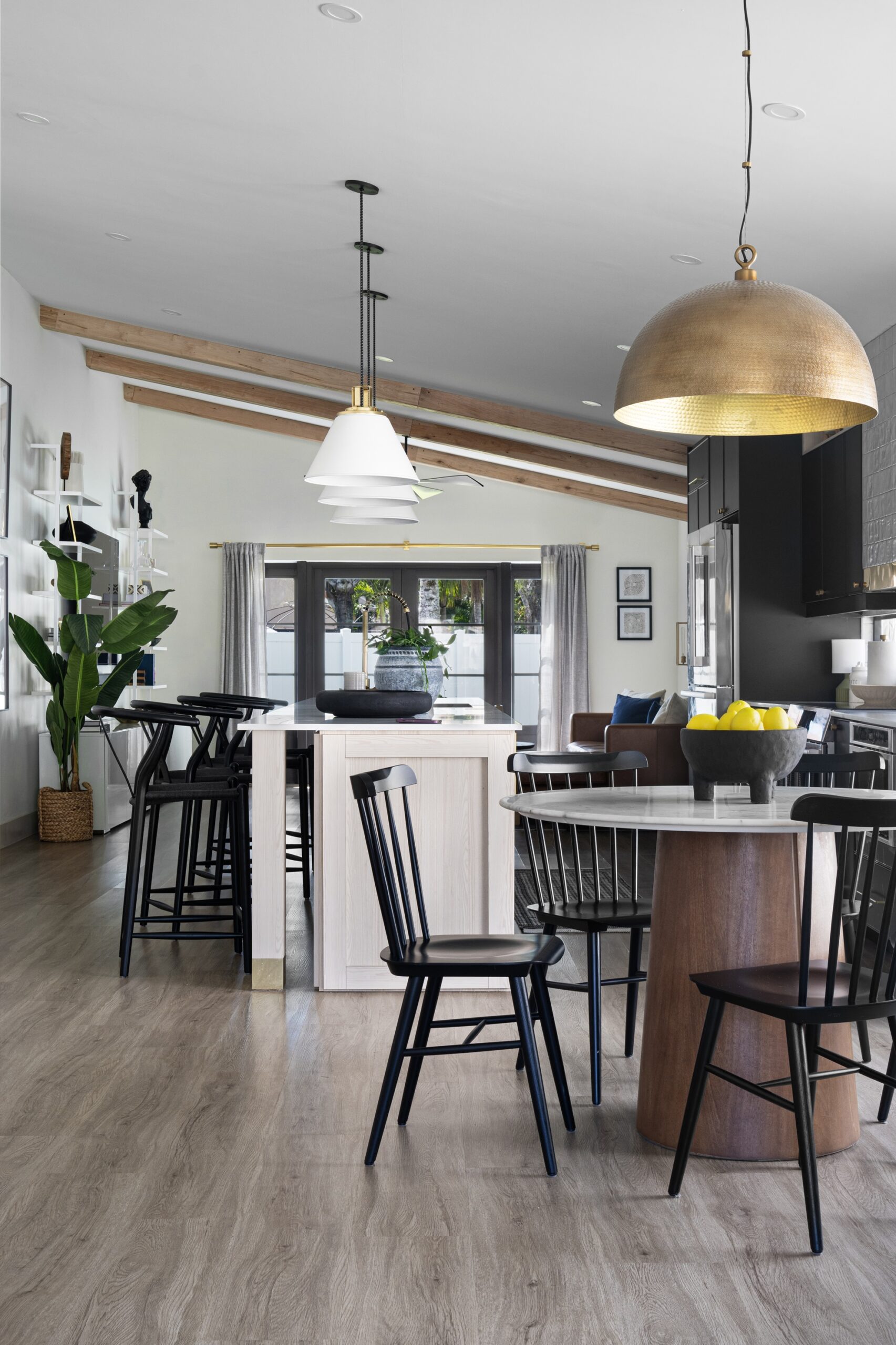 The Silverlakes Home, Miramar, FL — photo 11 of 24 — interior design by EFE Creative Lab