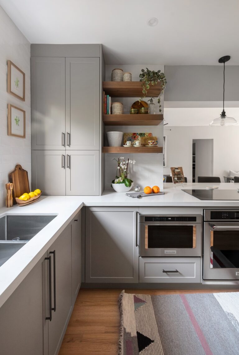 The Timeless Kitchen, Miami, FL — photo 7 of 12 — interior design by EFE Creative Lab
