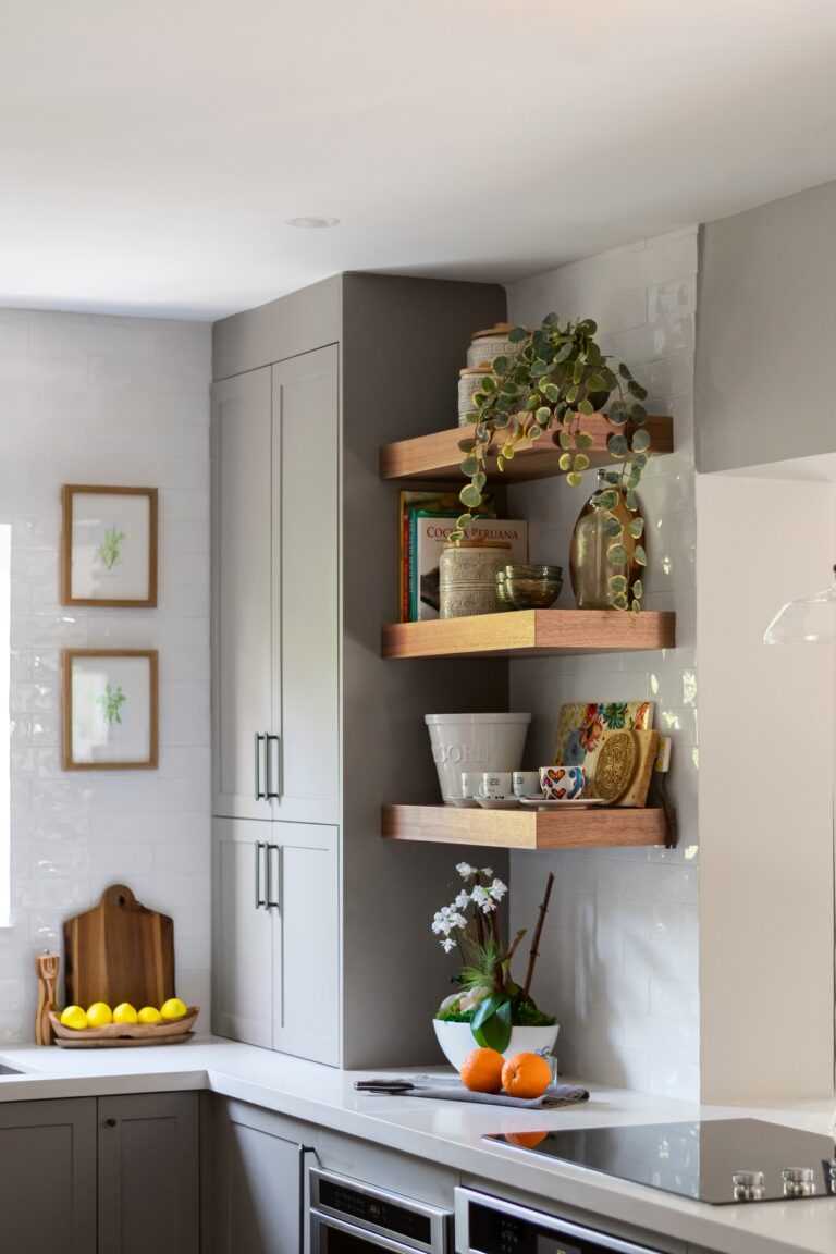 The Timeless Kitchen, Miami, FL — photo 8 of 12 — interior design by EFE Creative Lab